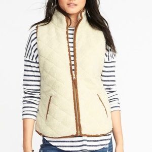 OLD NAVY SHERPA ZIP UP VEST